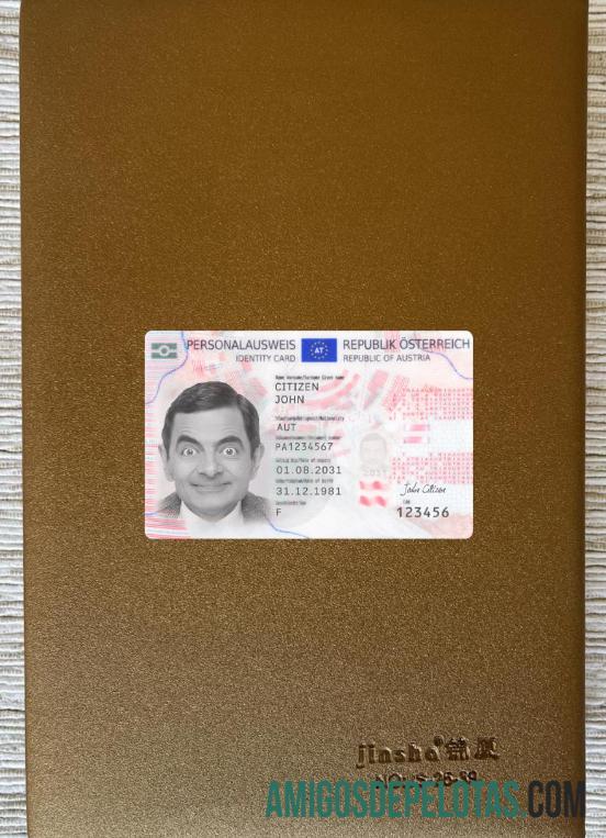 Austria ID 2021 Present olhar de foto frente modelo